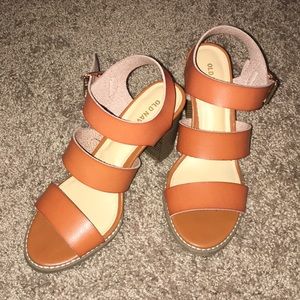 Cognac Block Heel Sandals with Gold Buckle